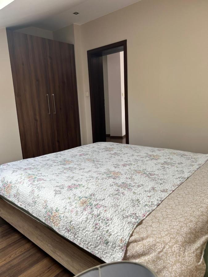 Apartament Bobrzanska - 4 Bedrooms Sypialnie ชวิดนิตซา ภายนอก รูปภาพ