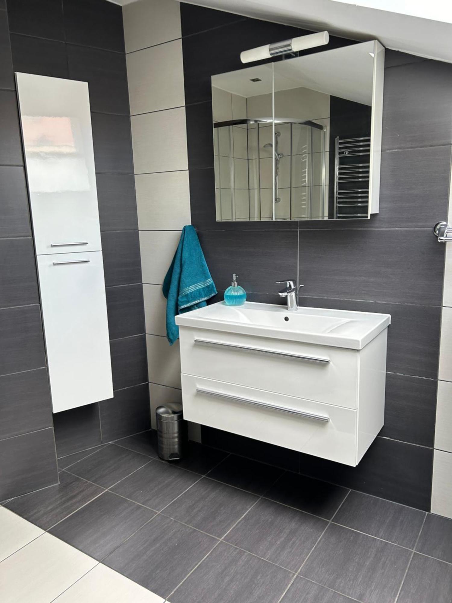 Apartament Bobrzanska - 4 Bedrooms Sypialnie ชวิดนิตซา ภายนอก รูปภาพ